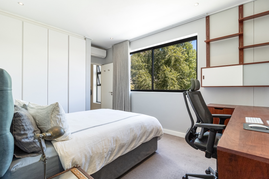 To Let 2 Bedroom Property for Rent in Fresnaye Western Cape